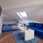 Center Deluxe Lejlighed