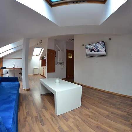 Apartment Center Deluxe *