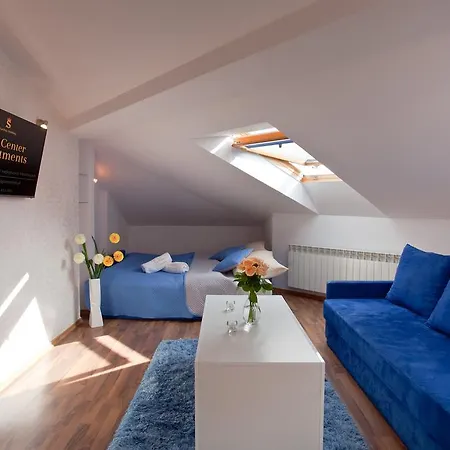 Center Deluxe Apartment *